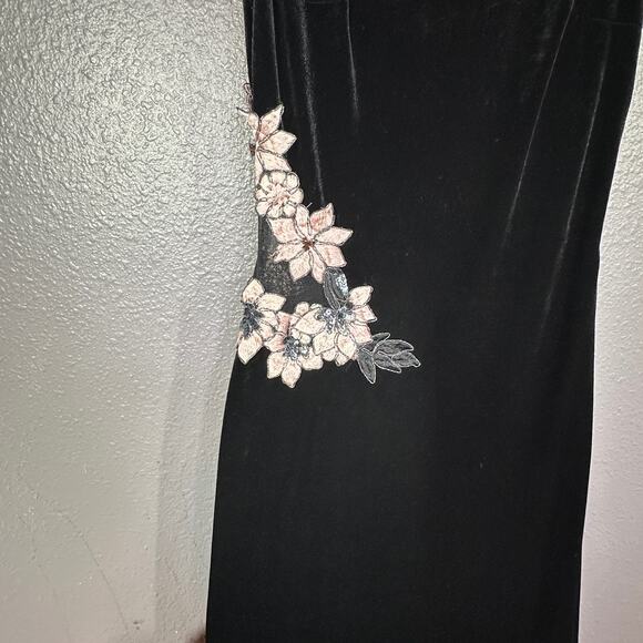 Jessica McClintock Velvet Gown Size 4 Black Floral Mesh Open Back Prom Wedding - Picture 4 of 7